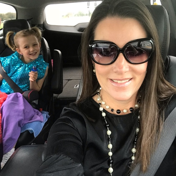 Meet your Posher, Jami - Picture 1 of 1